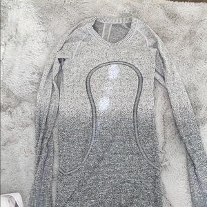 Grey swiftly tech lululemon shirt